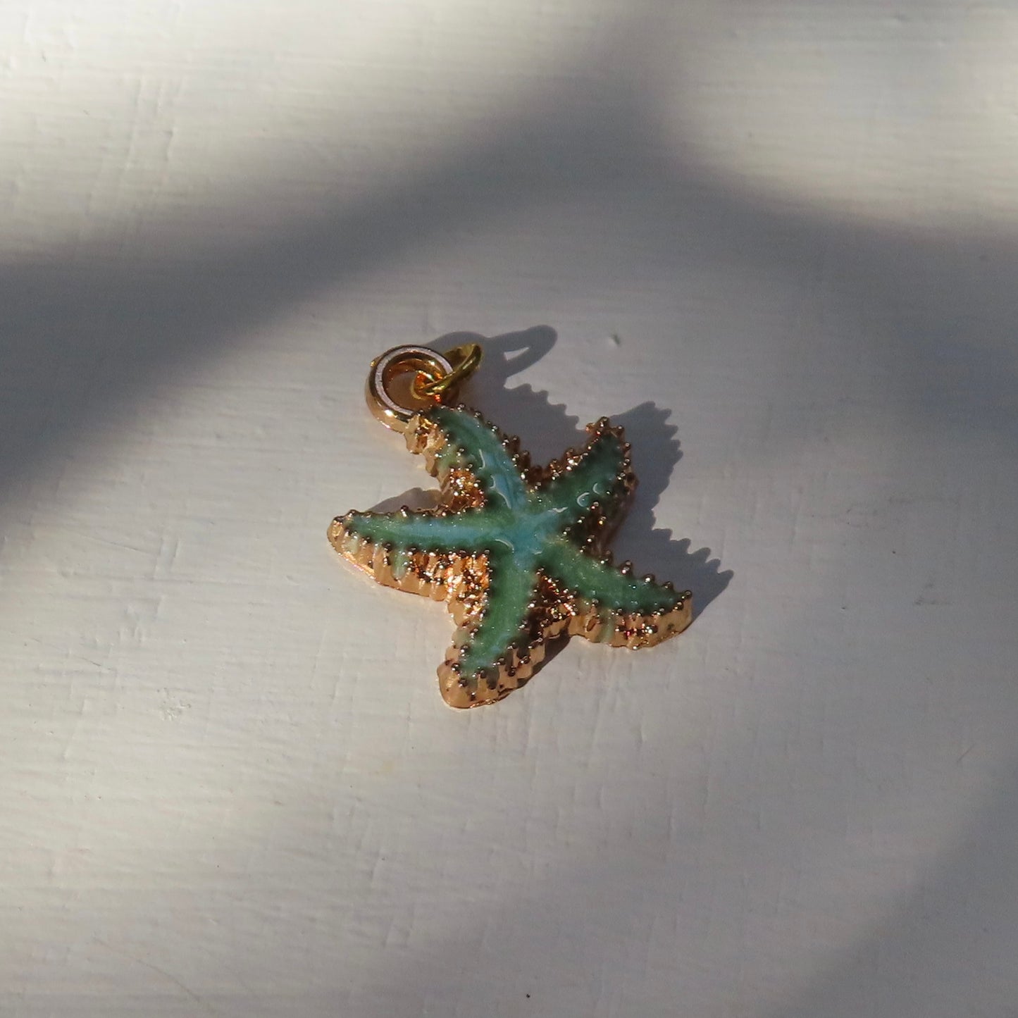 Bedel | emaille zeester 18x15 mm