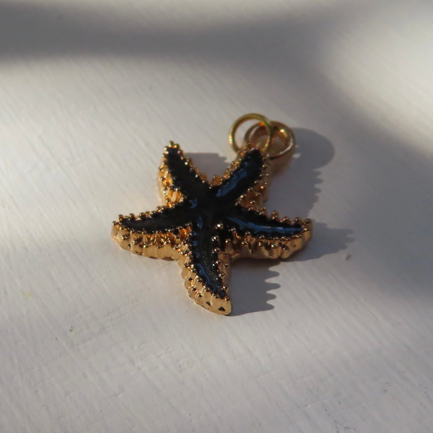 Bedel | emaille zeester 18x15 mm