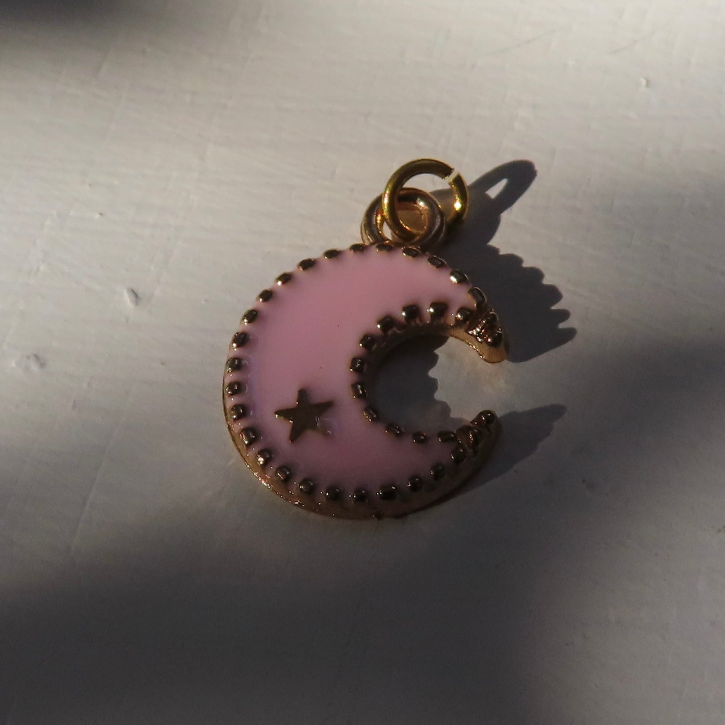 Bedel | emaille maan 16x13 mm