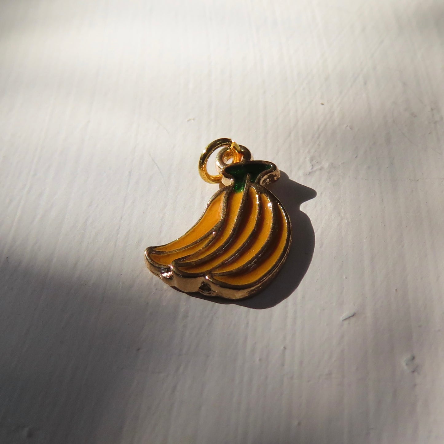 Bedel | emaille bananen 15x11 mm
