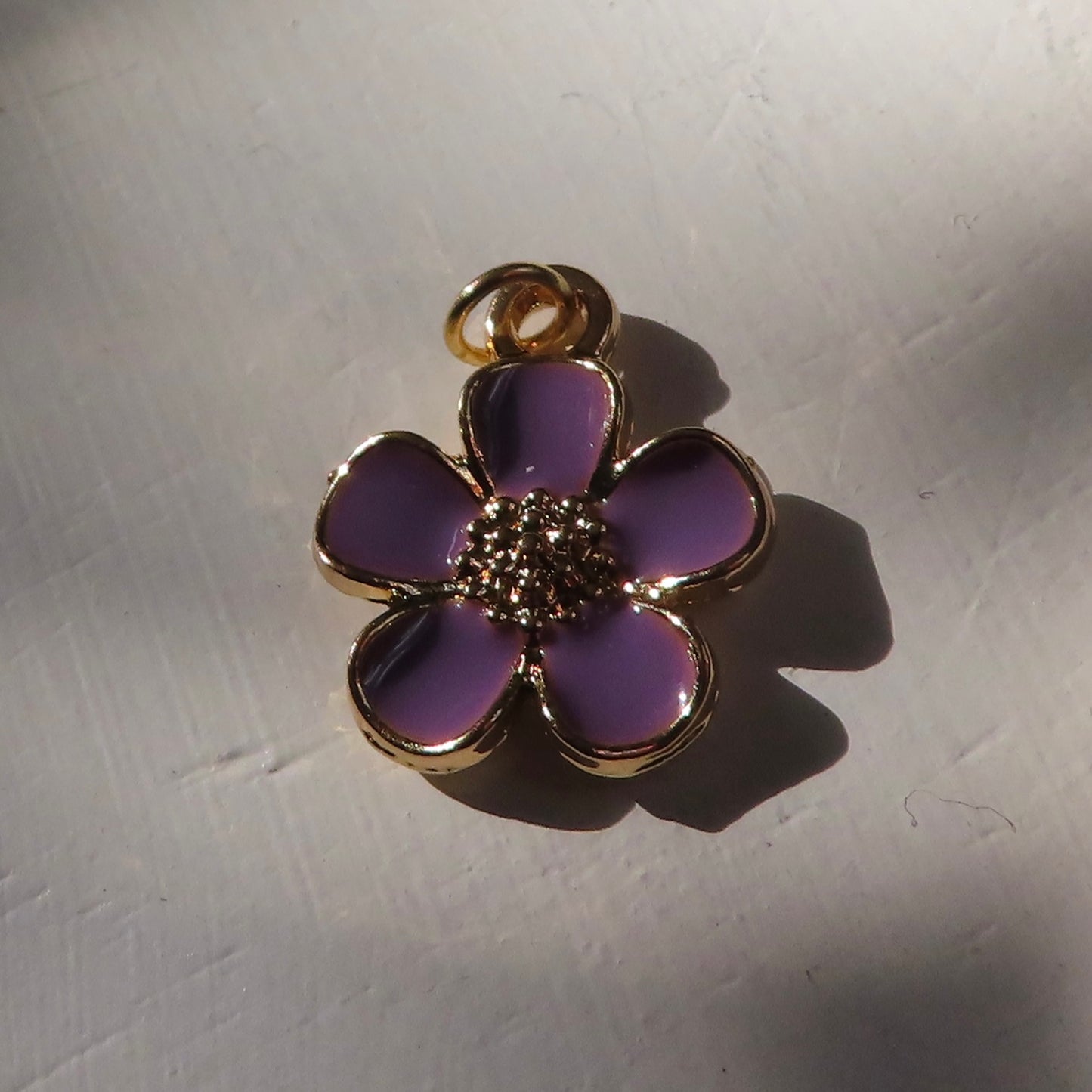 Bedel | emaille bloem 16x13 mm