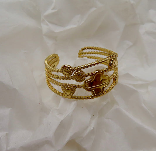 Ring | Clover