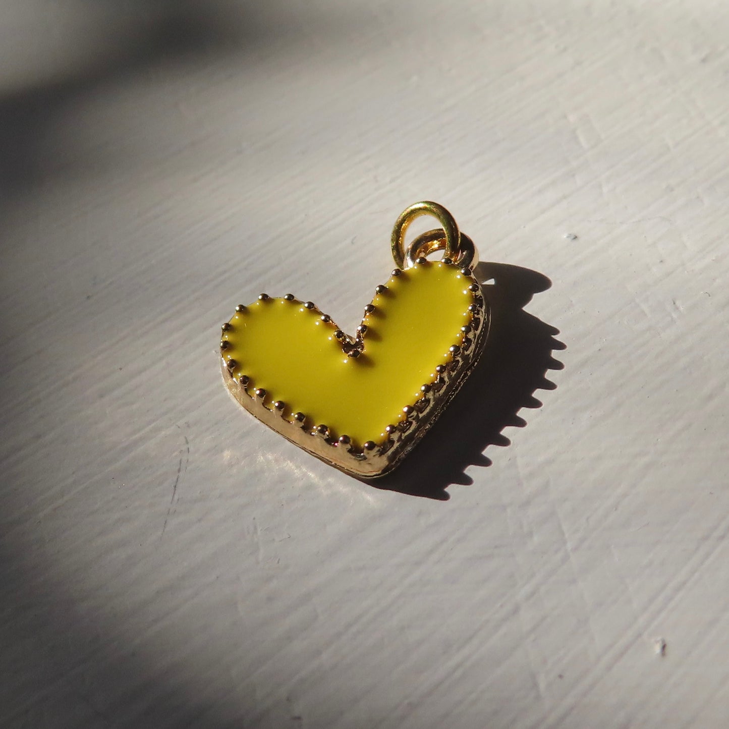 Bedel | emaille klein hart 14x13,5 mm