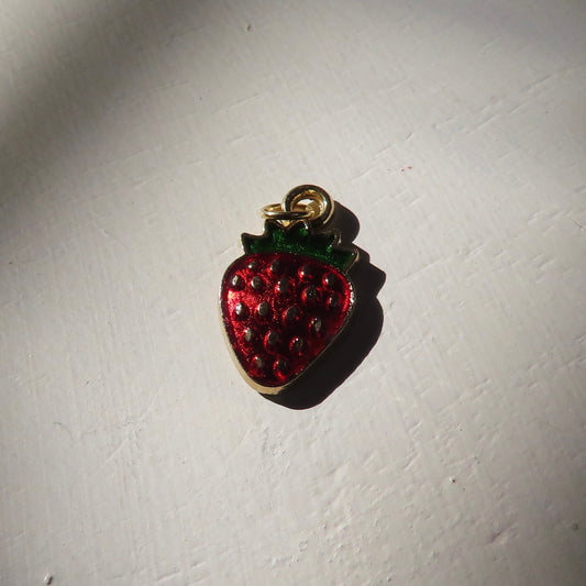 Bedel | emaille aardbei 17x10 mm