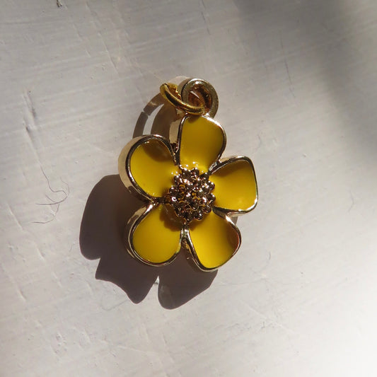 Bedel | emaille bloem 16x13 mm